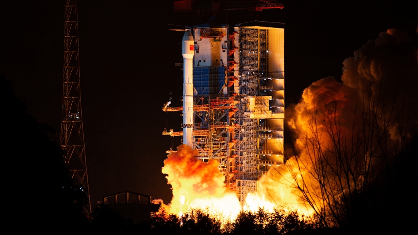 中国成功发射通信技术试验卫星二十二号