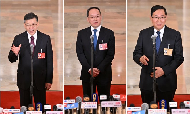 十四届全国人大四次会议首场“部长通道”集中采访活动举行