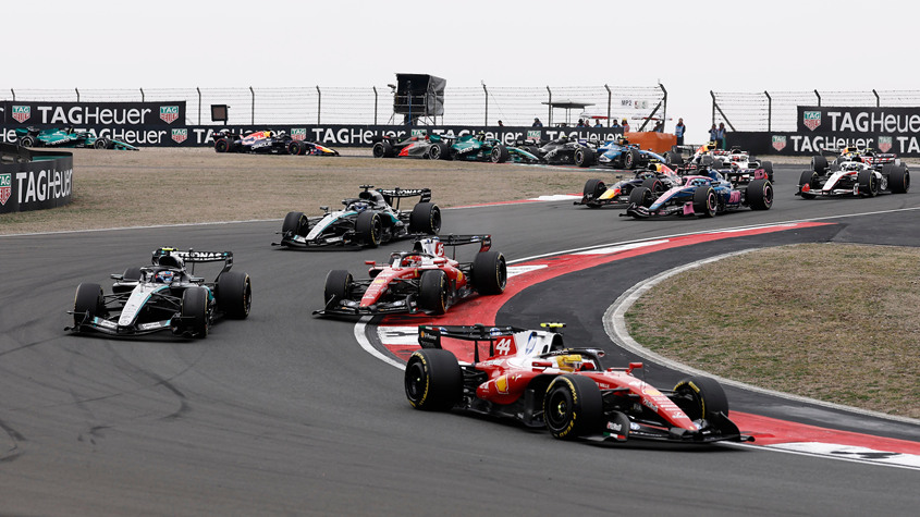 F1中国大奖赛正赛19岁的安东内利夺冠