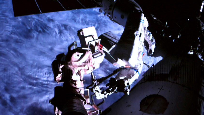 神舟二十一号航天员乘组圆满完成第三次出舱活动