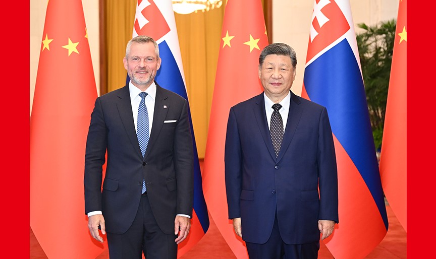习近平同斯洛伐克总统佩列格里尼会谈